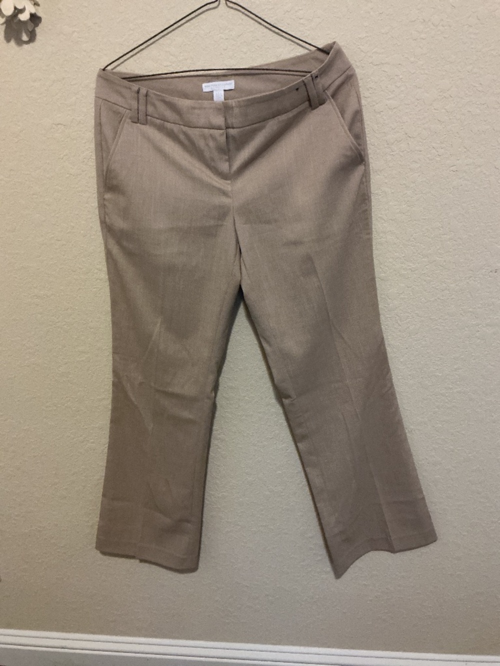 New York and Company six petite dressy tan pant